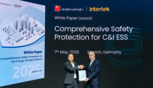 SigenergyとIntertek、商業・産業用エネルギー貯蔵の安全性向上に向けたホワイトペーパーを共同発表