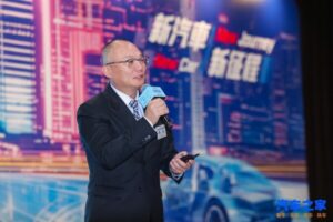 汽車之家CEO楊嵩出席香港車博會論壇：以AI 為驅動，一站式服務助力中國品牌出海