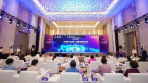 中智集团党委副书记、董事、总经理王晓梅受邀出席2025世界人工智能大会暨人工智能全球治理高级别会议•AI女性菁英论坛并作主旨演讲