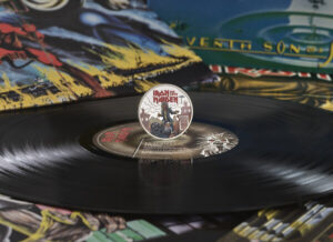 ヘビーデューティ：英国王立造幣局、Iron Maiden結成50周年を記念したコインを発表