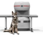 Esaote、ECVS 2025で新世代の獣医用MRI、Vet-MR Grande ELITEを発表