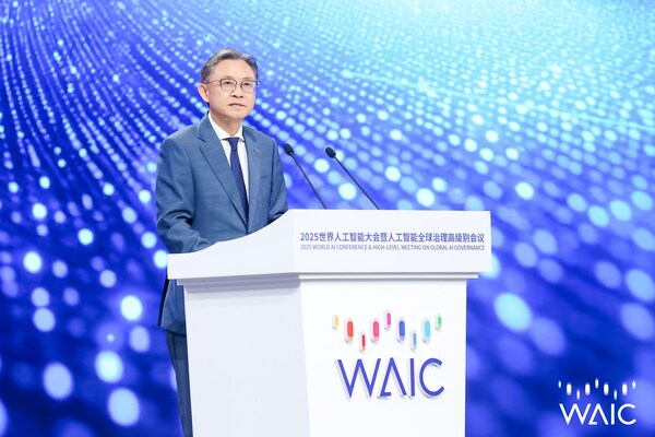西门子中国董事长肖松博士在WAIC 2025上发表主旨演讲