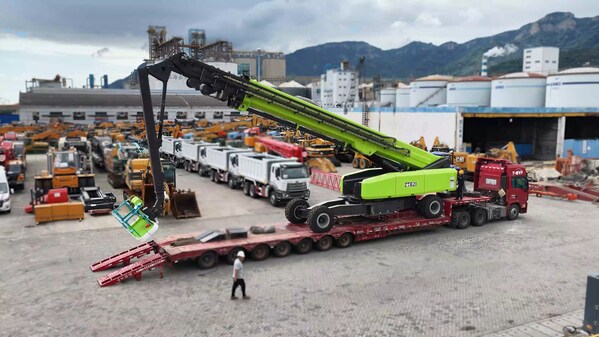 Zoomlion、世界最長82.3メートルのストレート・ブーム式高所作業車を英国に納入、欧州新記録を樹立