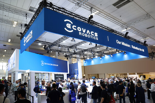 スマート・リビングの新時代:ECOVACS、PowerBoostテクノロジー搭載のDEEBOT X11をIFA 2025で発表、サービス・ロボットのポートフォリオを拡大