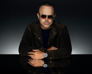 ウブロとダニエル・アーシャムが「MP-17 アーシャム スプラッシュ」を発表： 芸術的な時計製造の流動的な進化