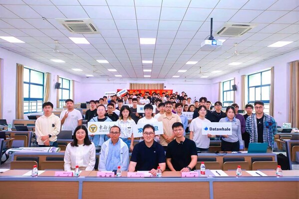 大模型实训营开营  浪潮信息携手东南大学开启AI+X人才培养新模式