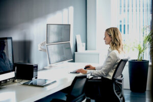 Ergotron、LX Proモニターアームを日本で発売