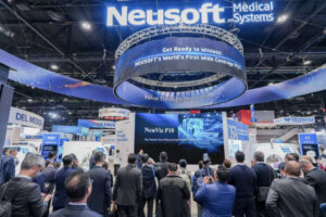 Neusoft Medical Systems、RSNA 2025にて世界初の8cmワイドカバレッジ光子計数CTをはじめとするプレミアム革新技術を発表