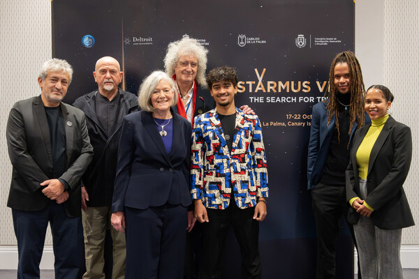 BRIAN MAY氏とSTARMUS、スティーブン・ホーキング・サイエンス・メダルの10周年を記念し「ジェーン・グドール・アース・メダル」を創設