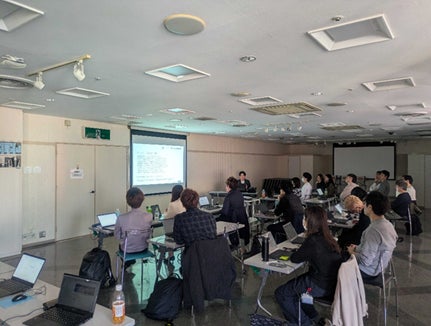 アイユニ、ホーユー株式会社プロフェッショナルカンパニーにて企業向けAI研修会を実施。業務効率化とAIリテラシー向上を支援。