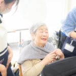【調査報告】現場職の4割が生成AI未経験。介護美容の専門校が、施術以外の事務負担を解消する「現場特化型AIカリキュラム」を導入