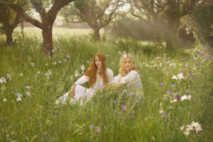 Jo Malone London、イングリッシュ ペアーのグローバル・ブランドアンバサダーにGeorgia May JaggerとLizzy Jaggerを起用