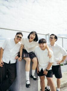 「Pretty Messy」が締めくくるJūjiのデビューアルバムへの道のり―痛みを受け入れ前へ進むことを描く輝きに満ちたタイトル曲」