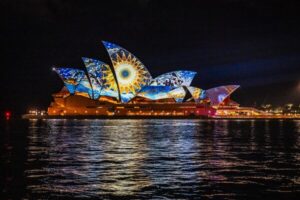 Vivid Sydney 2026が開幕、街はかつてない輝きを放つ