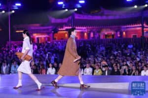 Xinhua Silk Road：豊かな世界文化遺産の活用による泉州の「ファッションの都」への転換を後押し