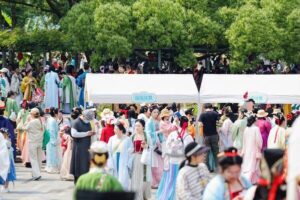 2026年中国漢服月間：「宋詞の詩的世界」、中国国立シルク博物館で宋代美学を探る