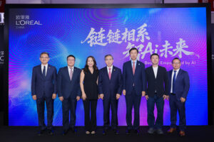 欧莱雅以"链链相系，智AI未来"为主题参展第四届链博会