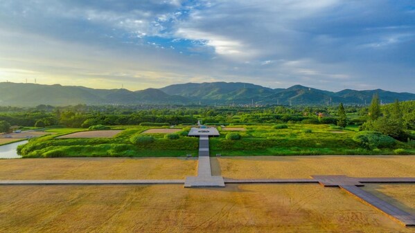 Xinhua Silk Road：対話を通じて良渚とサマルカンドの文化遺産間の相互学習と交流を促進
