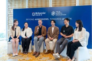 亞洲學霸全滿分反遭常春藤盟校忽略？ 前藤校資深招生官 Topher Bordeau 曼谷、吉隆坡、香港、上海巡迴揭秘：拆解「AI 罐頭包裝」陷阱