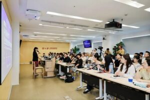当AI加速重塑商业，商学院如何培养人的判断力？----上海交大高金MBA的2026探索