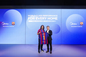 FC Barcelonaのレジェンド、Carles PuyolがIFA 2026のMideaブースに登場
