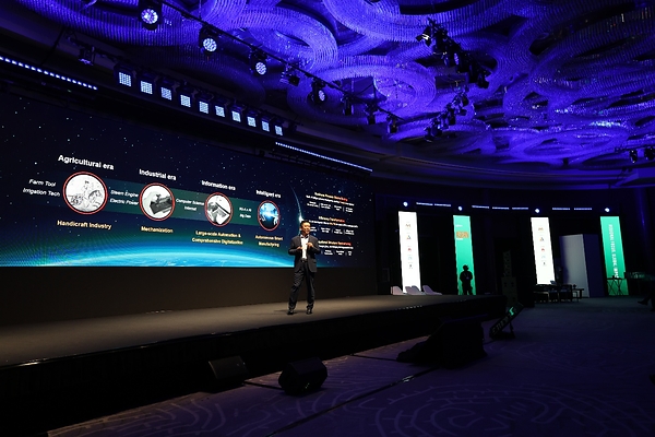 Huawei nêu bật kết nối thông minh và chuyển đổi AI tại M360 ASEAN 2026