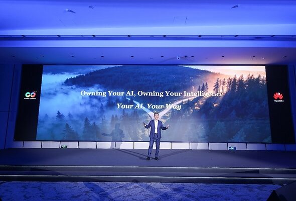 Huawei、世界の金融機関が「AIを自社で所有し、インテリジェンスを自社で掌握する」ためのFintelligent AI Solutionを発表